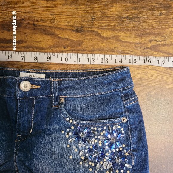 Aeropostale Cut Off Floral Embellished Shorts 6 Medium Light Wash Denim Country - Picture 6 of 10